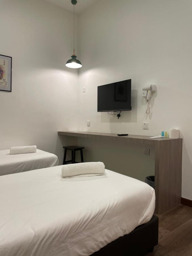 Benutten 99 Hotel Kampong Parit Tengah Esterno foto