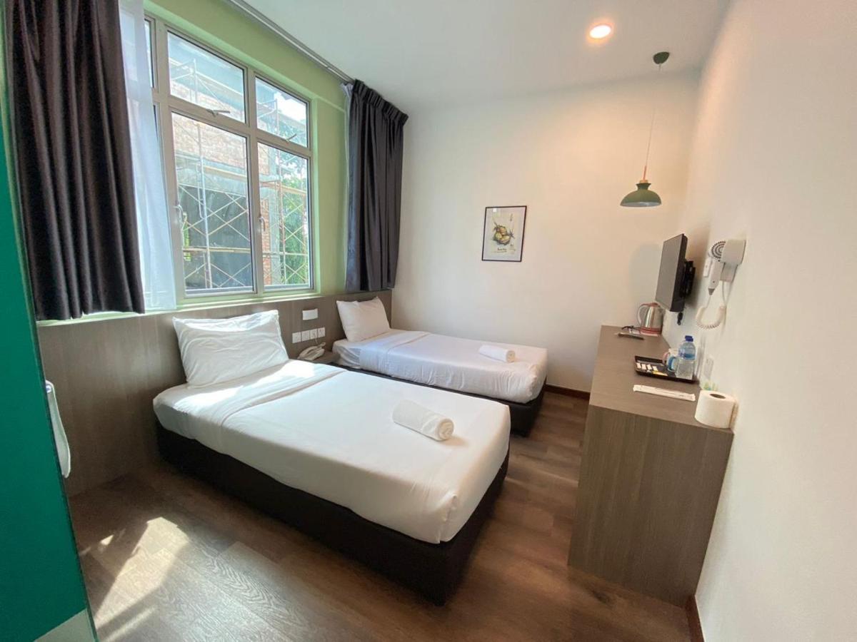 Benutten 99 Hotel Kampong Parit Tengah Esterno foto
